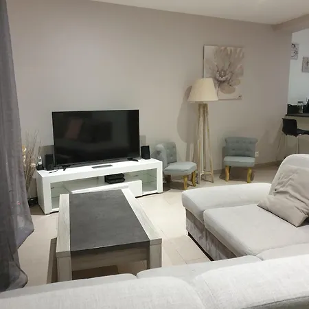 Maison De Charme Avec Jardin Au Bord De L'eure * Le Vaudreuil