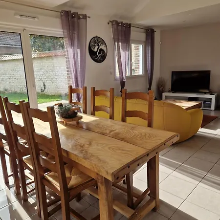 Maison De Charme Avec Jardin Au Bord De L'eure