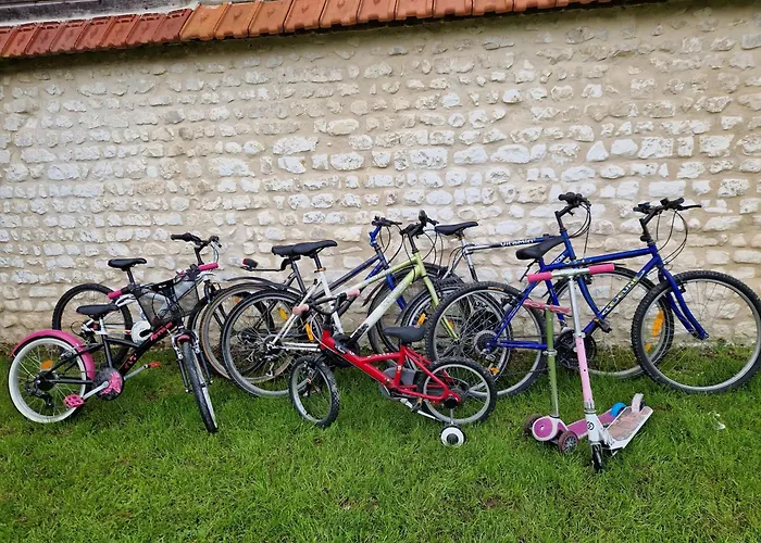 Maison De Charme Avec Jardin Au Bord De L'eure
