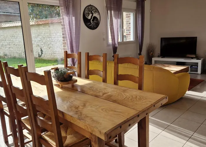 Maison De Charme Avec Jardin Au Bord De L'eure